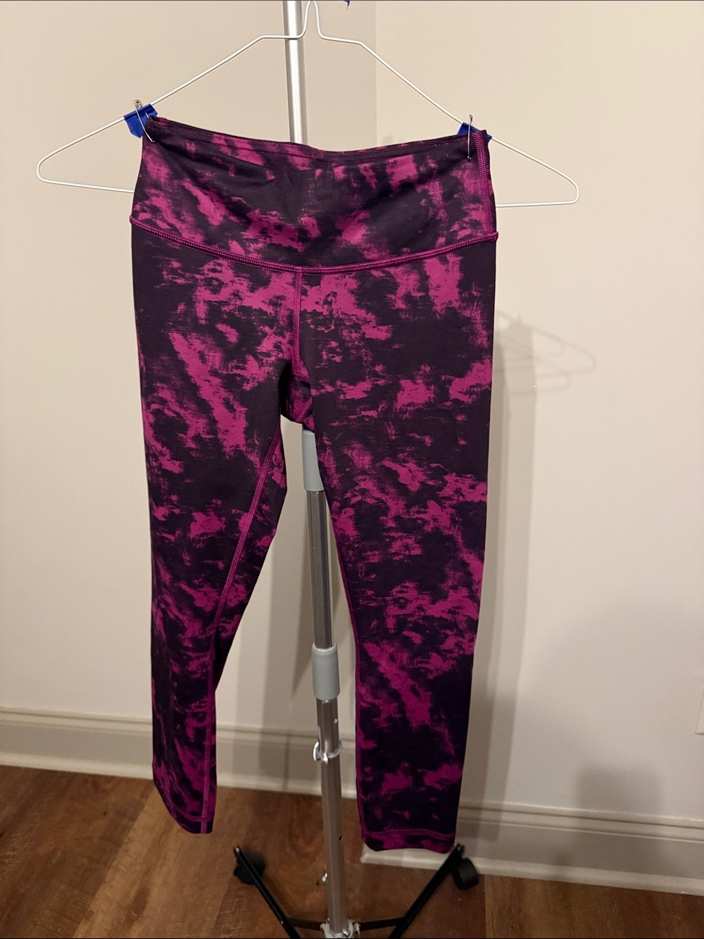 lululemon athletica Black and MagentaTie-Dye Leggings